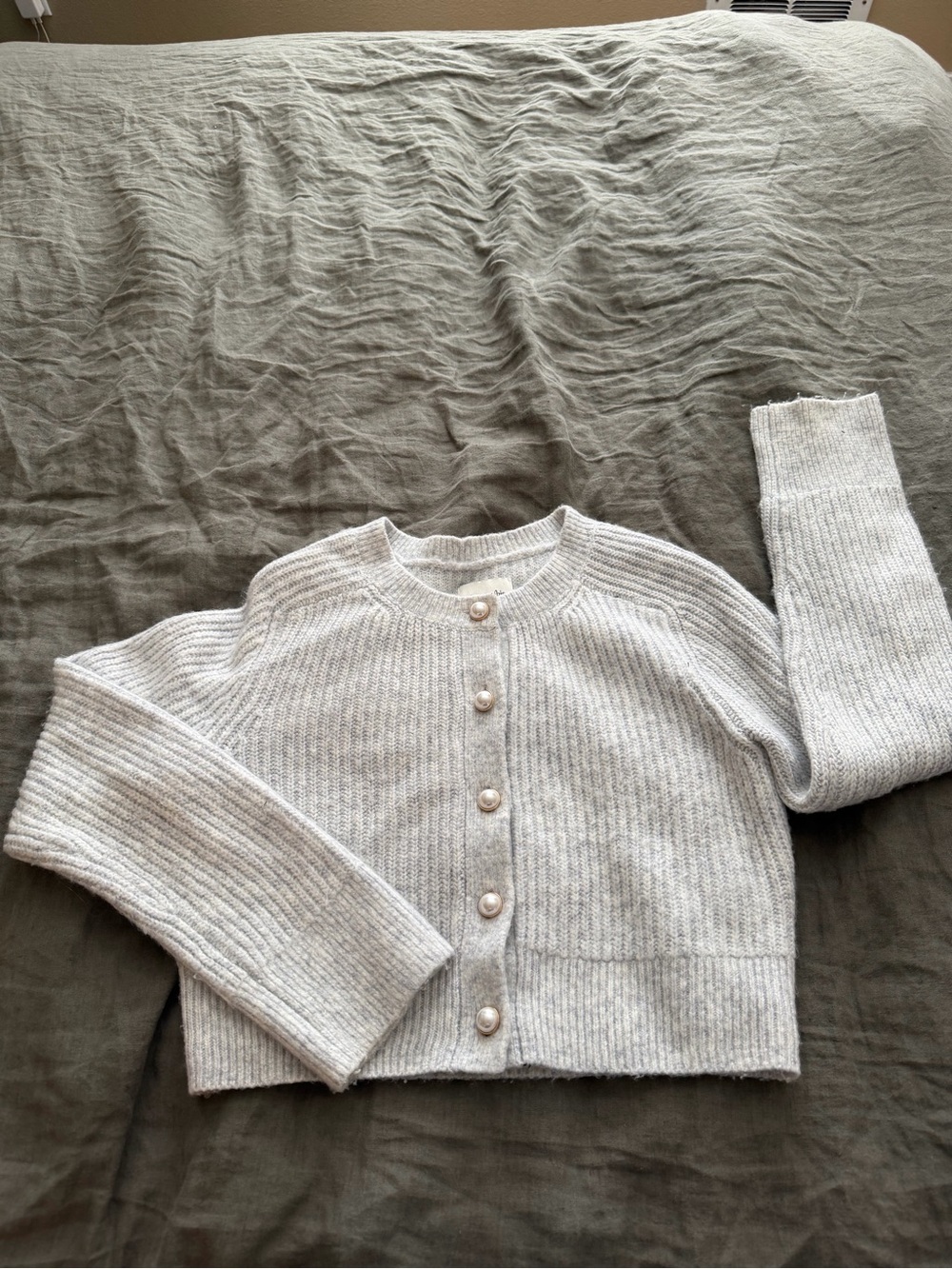 A&F Crew pearl button cardigan